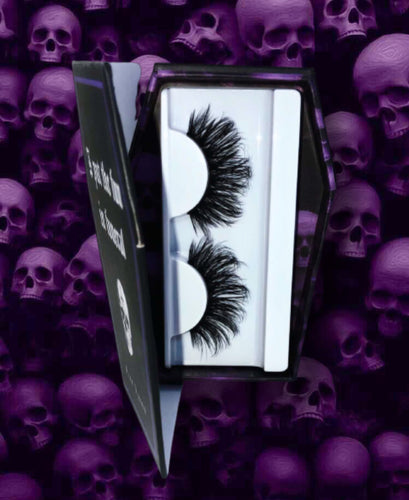 Funeral Queen lashes
